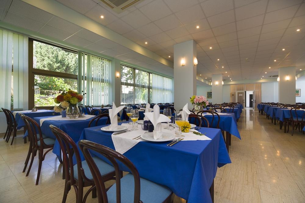 Hotel Laguna Gradac  Buitenkant foto
